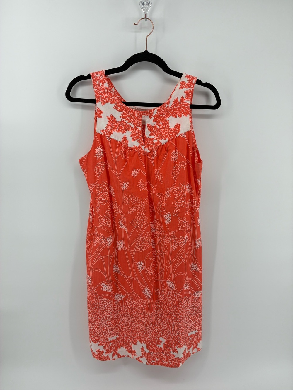 Tori Richard Sleeveless Floral Shift Dress in Coral and White